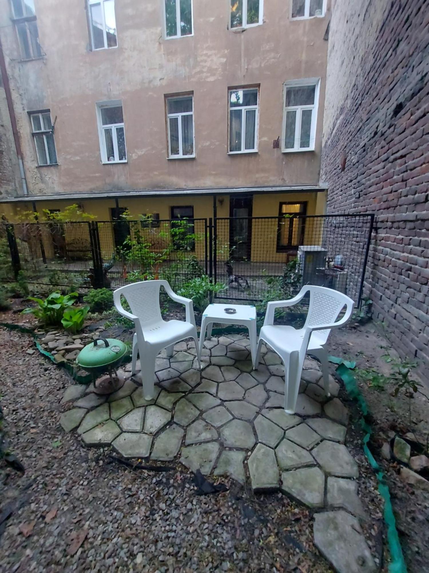 Medova Apartments Lviv Exterior photo